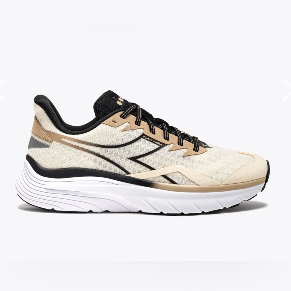 NWT Men's Diadora Equipe Nucleo, Whisper White/Black/Irish Cream, Size 9.5